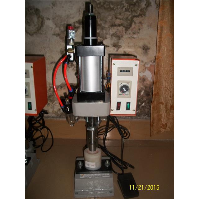 Hot pad press