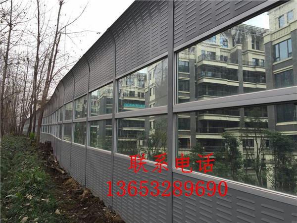 陽光板聲屏障廠家解析PC板聲屏障的優(yōu)點有哪些 原始圖片3