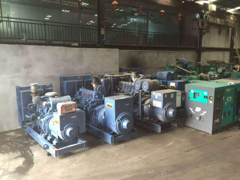 河南鄭州200KW二手柴油發(fā)電機(jī)多少錢