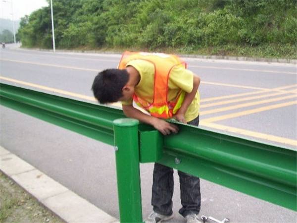 供應君安4320*310*85*2.5mm鄉村公路 雙波護欄板（非國標）