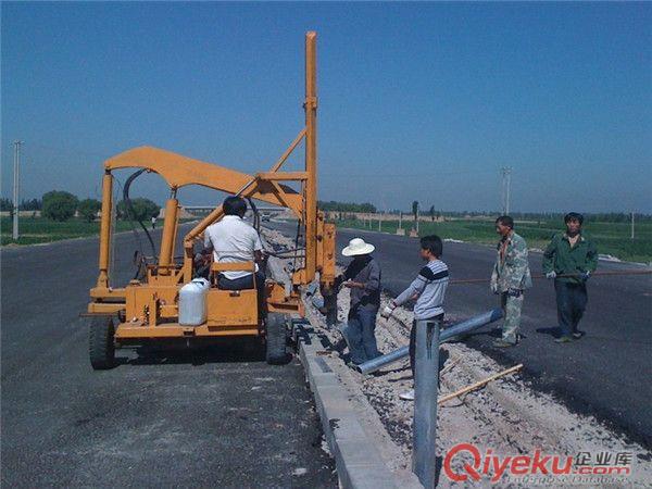 供應君安高速鄉村公路雙波護欄板安裝
