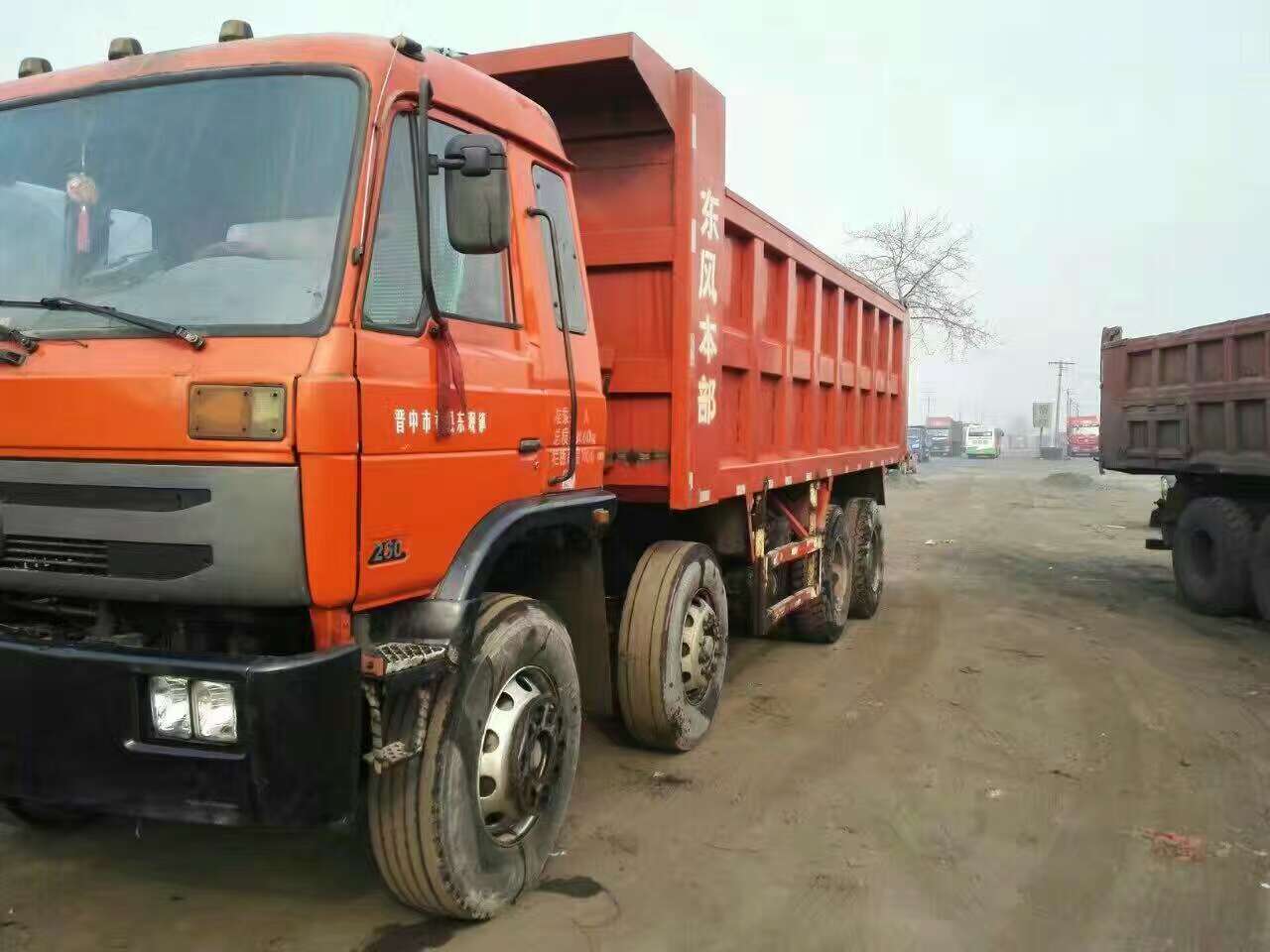 急售東風(fēng)大力神前四后八自卸車(chē)