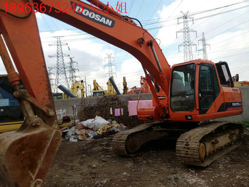 斗山DH225-7二手挖掘機(jī)出售原始圖片2