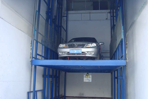 濟(jì)南霸力四柱式汽車升降平臺