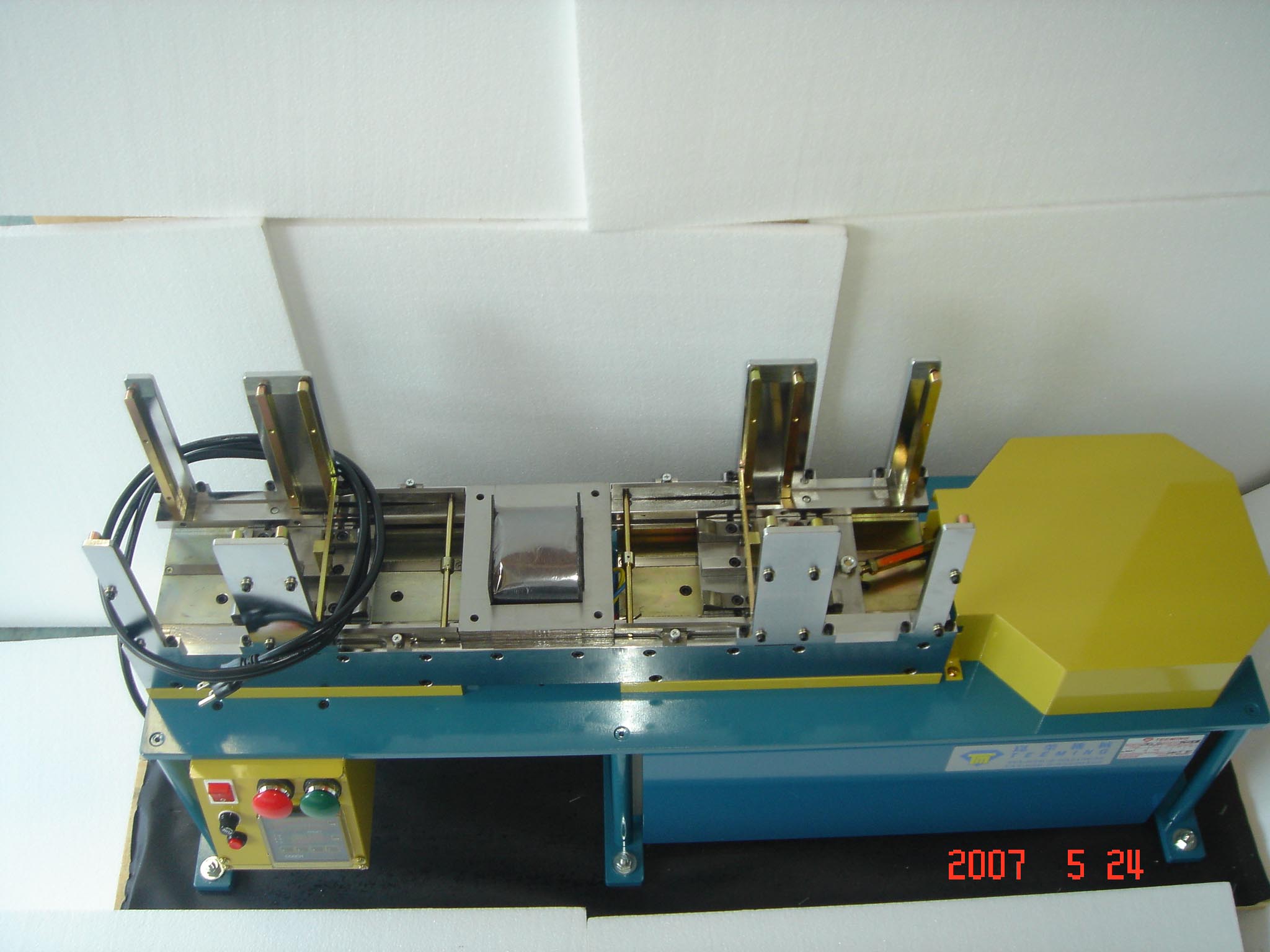 EI plate inserting