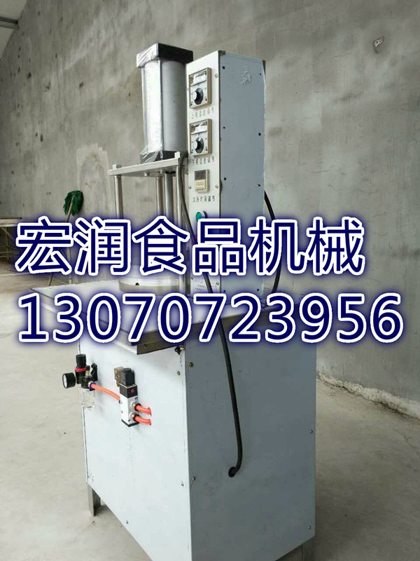 200 濰坊液壓壓餅機朝天鍋餅機麻辣串餅機原始圖片3